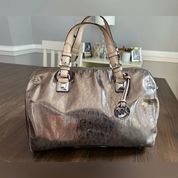 Michael Kors satchel - Picture 3 of 16